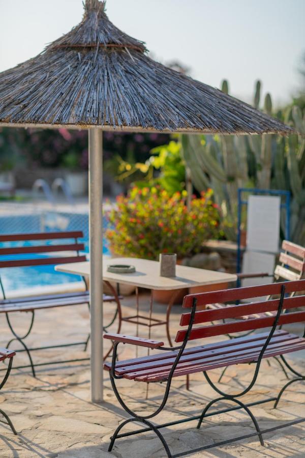 Antonina Hotel Agia Anna  エクステリア 写真